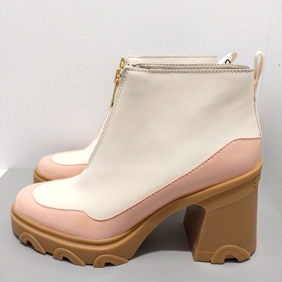Sorel Brex Waterproof Platform Chelsea Boots NWT‎ Size 9 EUR 40